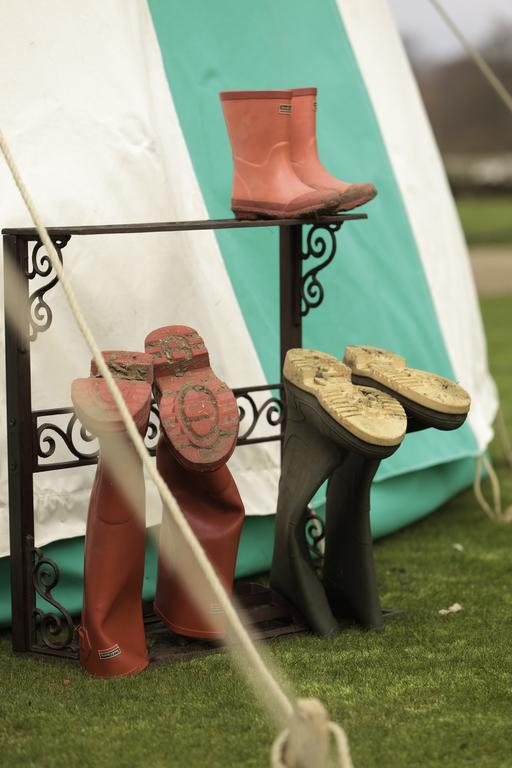 ホテル Leeds Castle Knights Glamping エクステリア 写真
