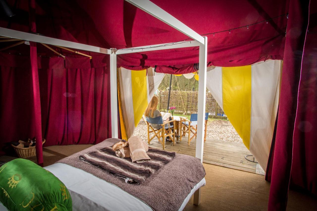 ホテル Leeds Castle Knights Glamping エクステリア 写真